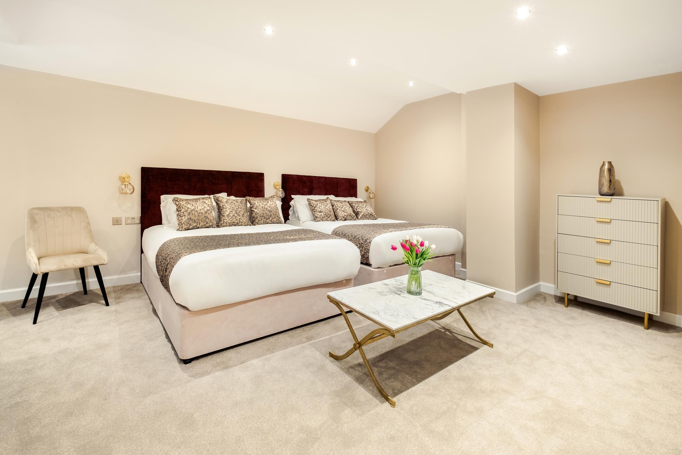 Reem Hotel Лондон Екстериор снимка