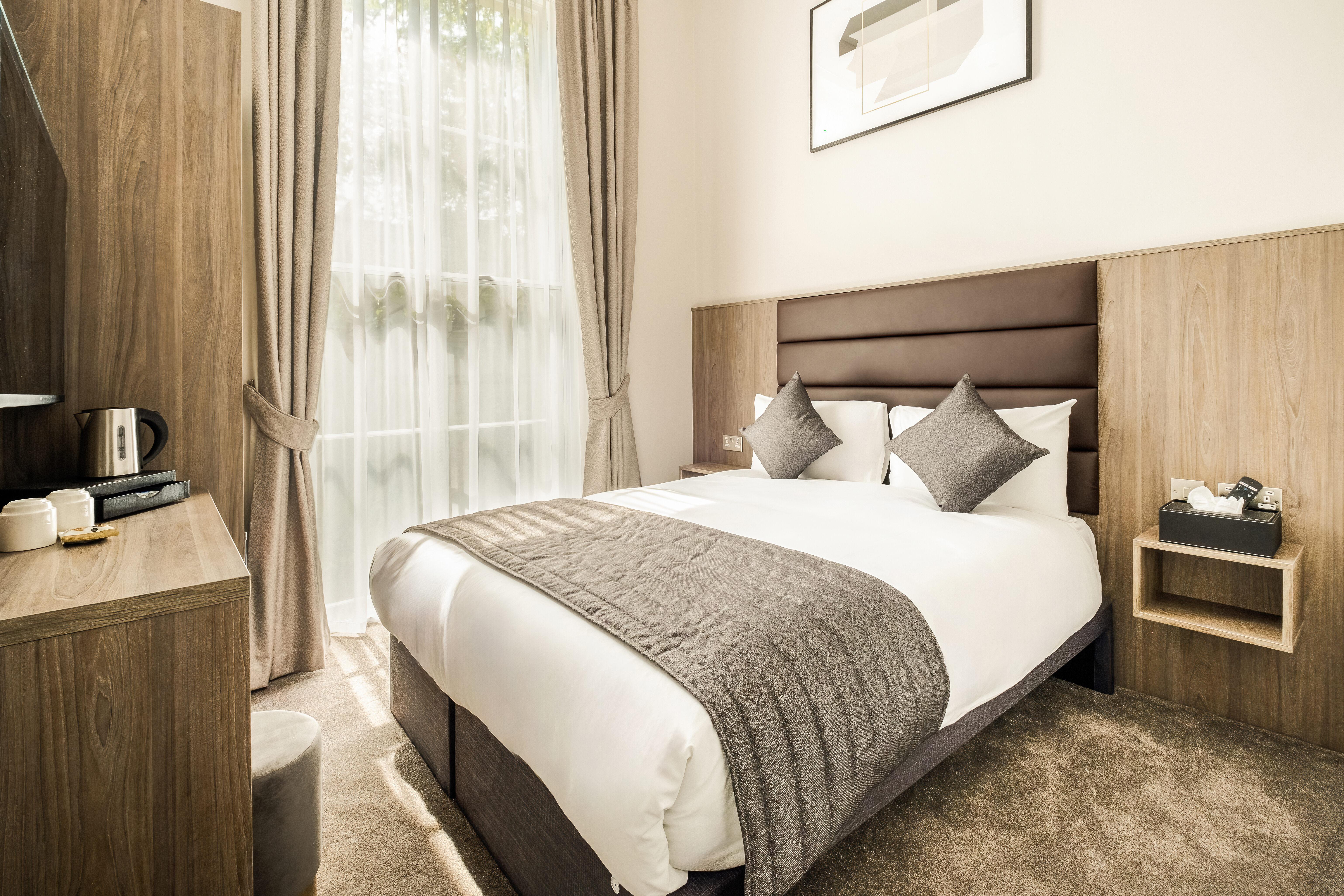 Reem Hotel Лондон Екстериор снимка