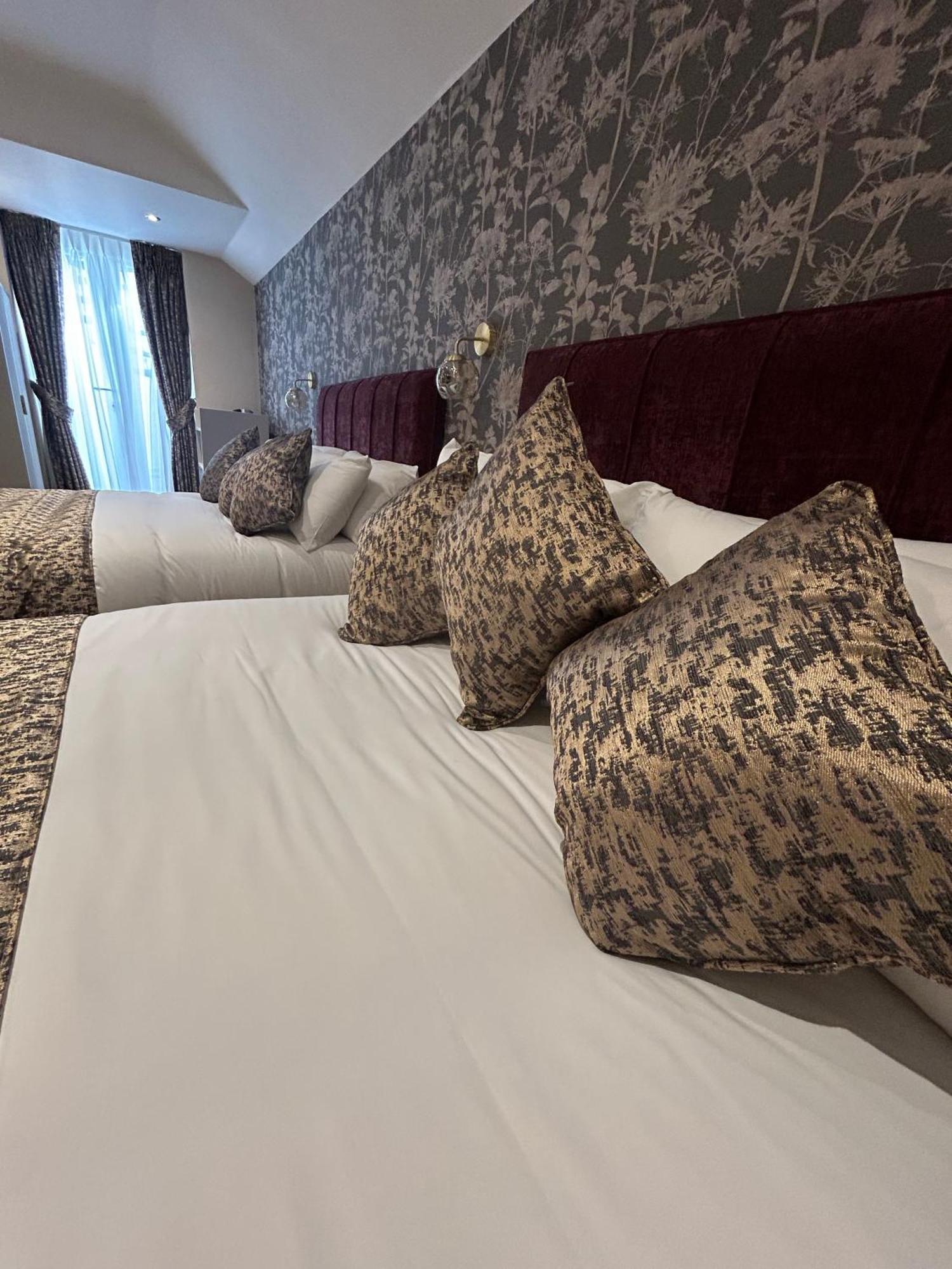 Reem Hotel Лондон Екстериор снимка