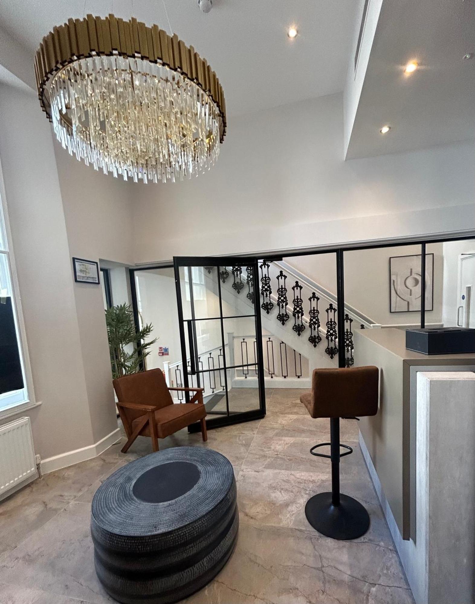 Reem Hotel Лондон Екстериор снимка