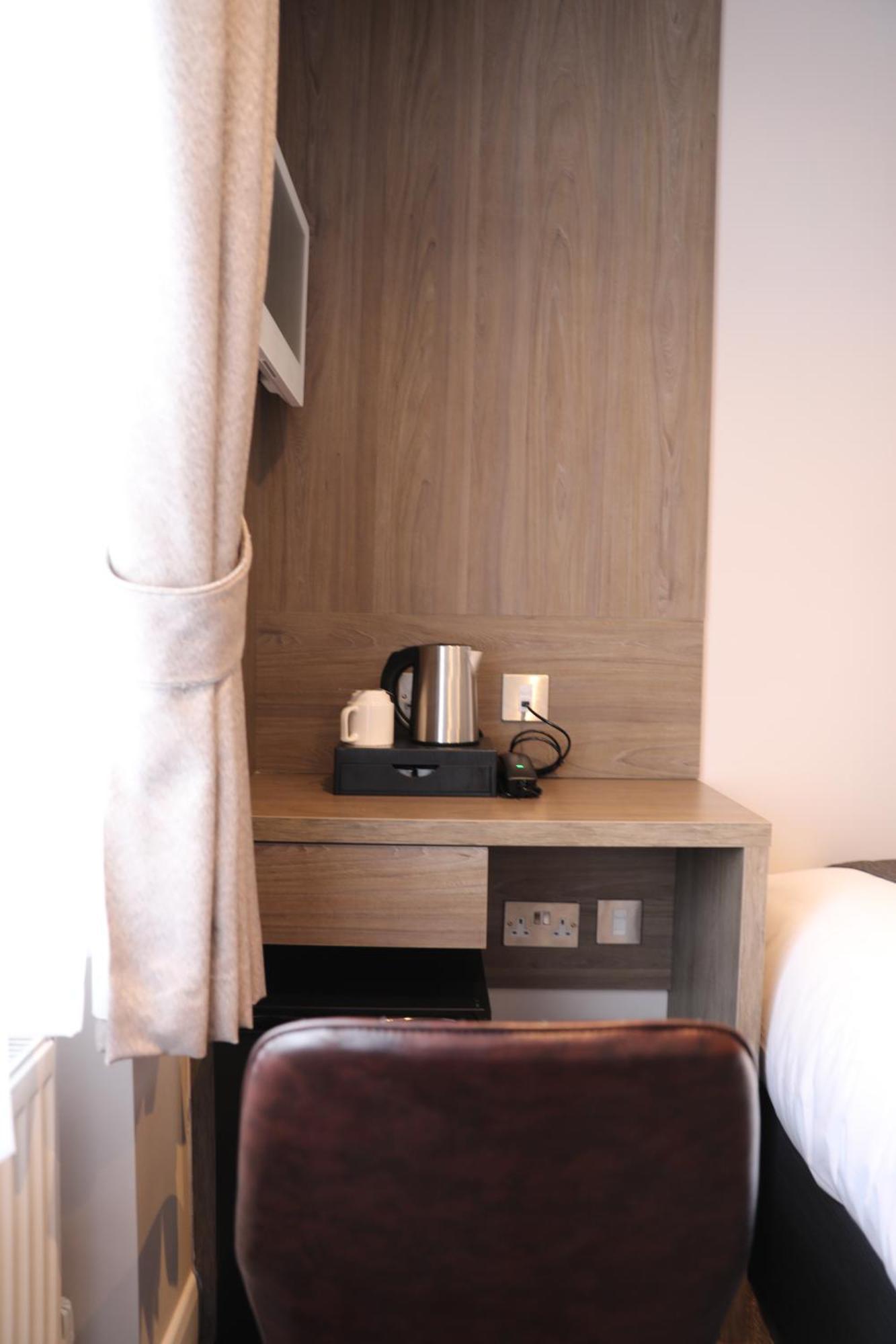 Reem Hotel Лондон Стая снимка