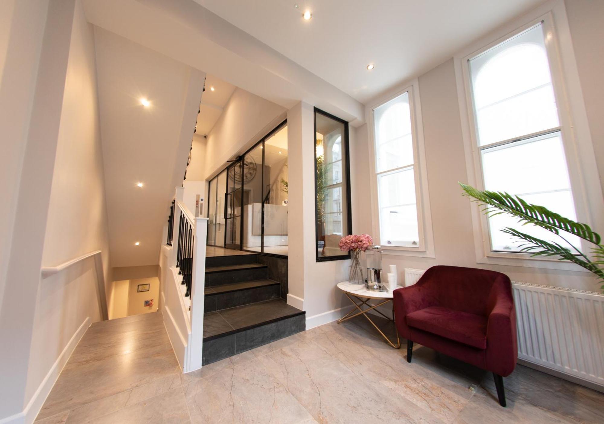 Reem Hotel Лондон Екстериор снимка